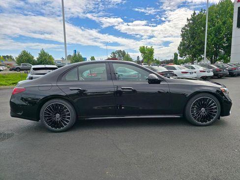 New 2026 Mercedes-Benz E 450 4MATIC Sedan image 7