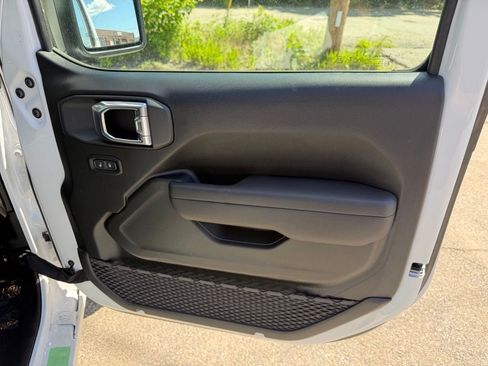 New 2026 Jeep Wrangler Sport AWD/4WD image 22