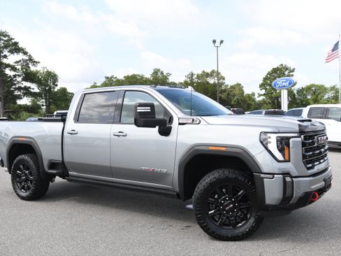 Used 2024 GMC Sierra 2500 AT4 w/ AT4 Premium Plus Package AWD/4WD image 1