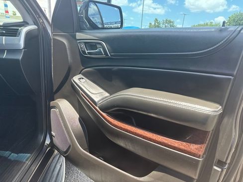 Used 2016 GMC Yukon SLE RWD image 24
