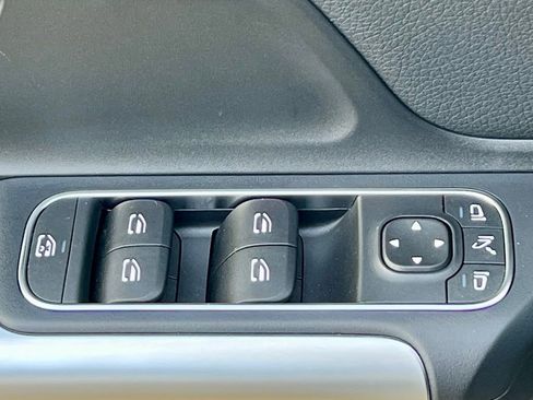 Certified 2026 Mercedes-Benz GLA 250 4MATIC image 32