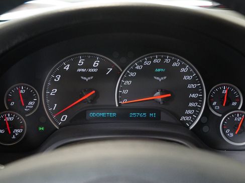 Used 2012 Chevrolet Corvette Coupe RWD image 16