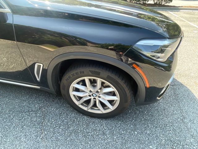 Used 2019 BMW X5 xDrive40i w/ Premium Package 2 AWD/4WD image 13