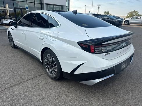 Used 2025 Hyundai Sonata Limited FWD image 8
