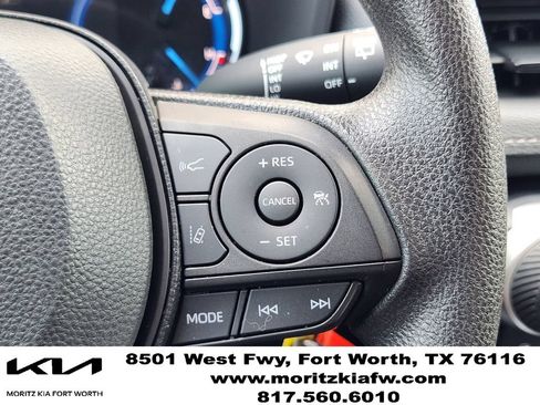 Used 2025 Toyota RAV4 LE AWD/4WD image 27