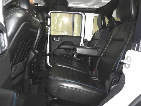 Used 2022 Jeep Wrangler Unlimited Rubicon 4xe w/ Dual Top Group AWD/4WD image 13
