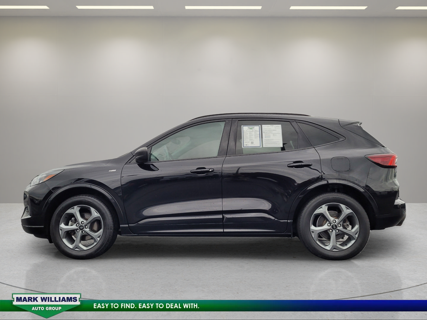 Used 2023 Ford Escape ST-Line w/ Tech Pack #1 AWD/4WD image 7
