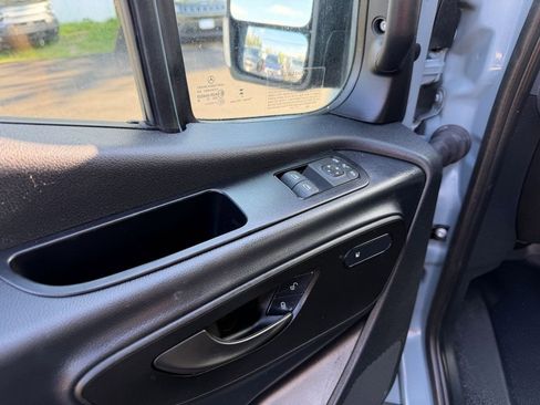Used 2024 Mercedes-Benz Sprinter 2500 image 13