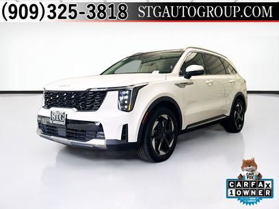 Used 2025 Kia Sorento EX w/ EX Panoramic Sunroof Package
