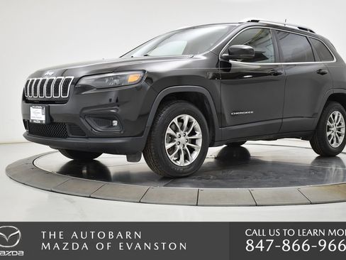 Used 2019 Jeep Cherokee Latitude Plus w/ Cold Weather Group image 13