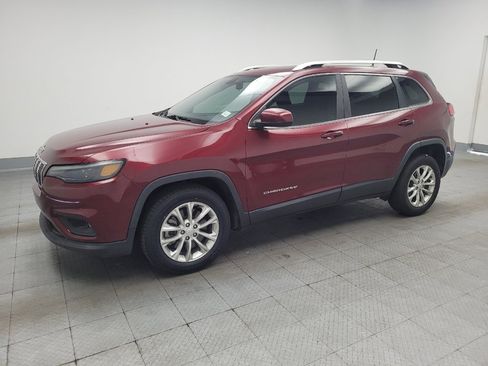 Used 2019 Jeep Cherokee Latitude w/ Popular Appearance Group FWD image 2