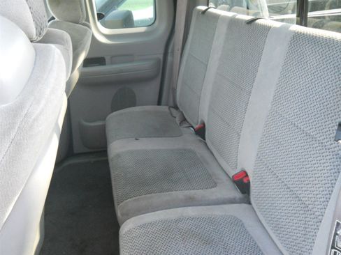 Used 2001 Ford F150 XLT image 6