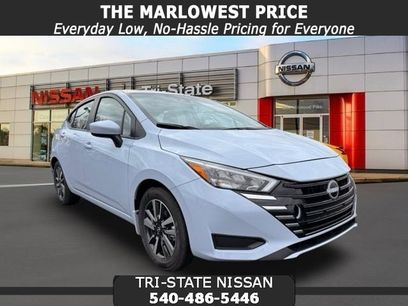 New 2025 Nissan Versa SV w/ Trunk Package