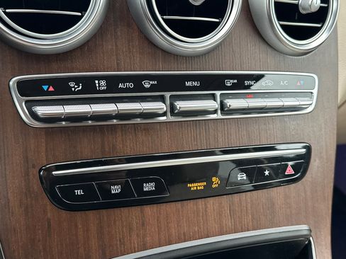 Certified 2022 Mercedes-Benz GLC 300 image 20