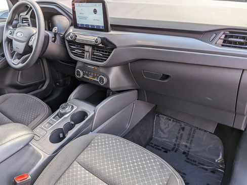 Used 2025 Ford Escape Active AWD/4WD image 27
