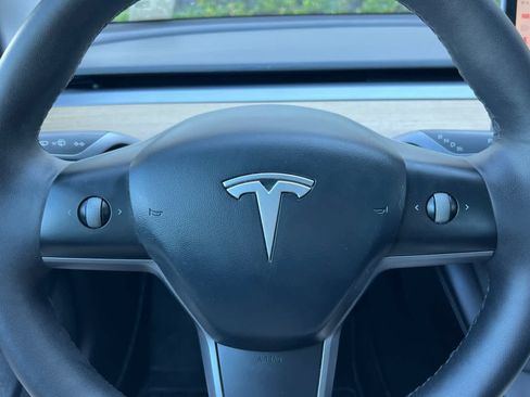 Used 2022 Tesla Model 3 Long Range AWD/4WD image 23