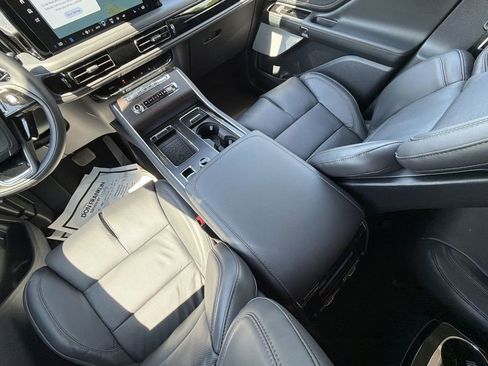 New 2026 Lincoln Aviator Reserve AWD/4WD image 13