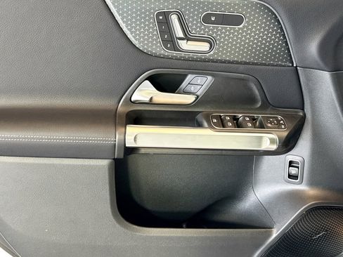 New 2026 Mercedes-Benz GLB 250 4MATIC image 16