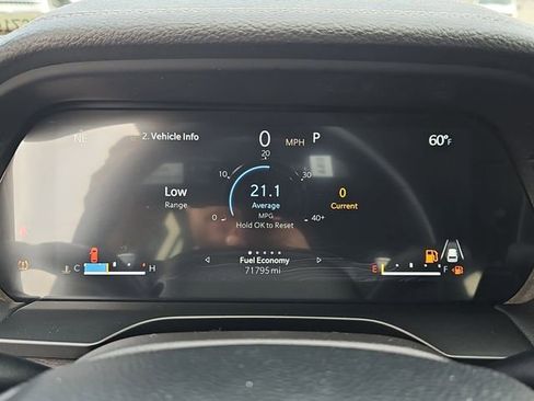 Used 2024 Jeep Grand Cherokee Limited image 19