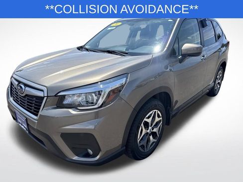 Used 2020 Subaru Forester Premium AWD/4WD image 3