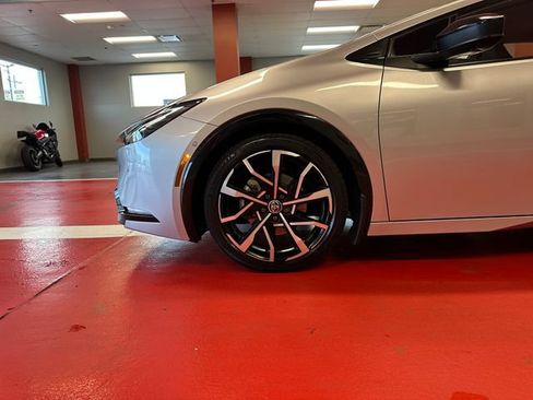 Certified 2024 Toyota Prius Prime Premium w/ Advanced Technology Package FWD image 27