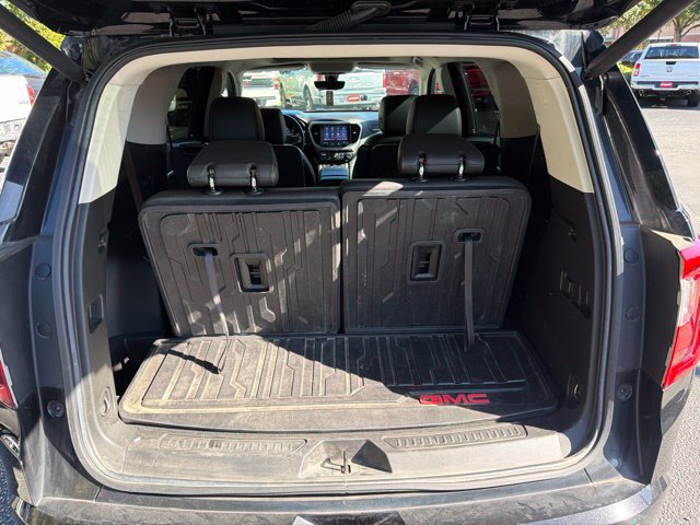 Used 2023 GMC Acadia Denali w/ Black Diamond Edition FWD image 15