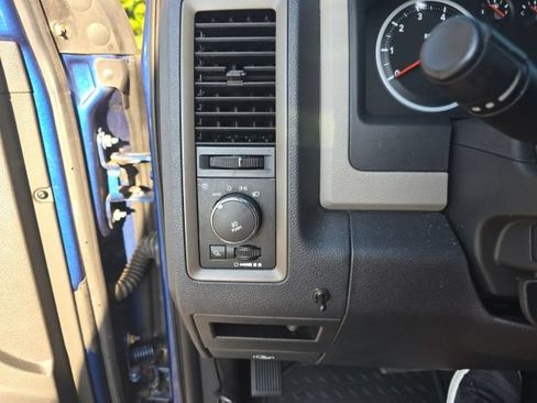 Used 2011 RAM 1500 Express AWD/4WD image 14