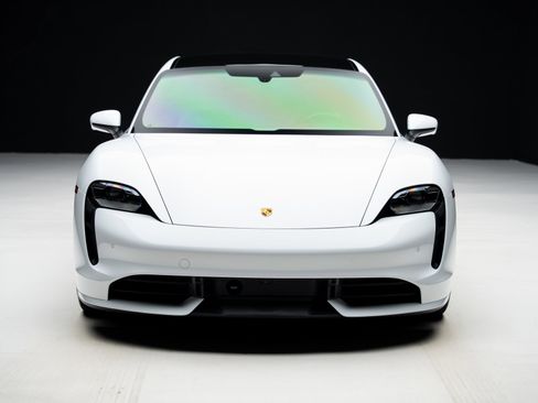 Used 2021 Porsche Taycan Turbo w/ Premium Package image 6