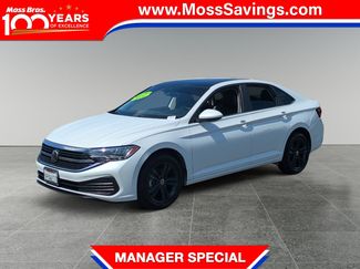 Used 2024 Volkswagen Jetta SE w/ Panoramic Sunroof Package image 1
