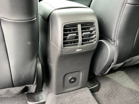 New 2024 Ford Escape SE FWD image 30