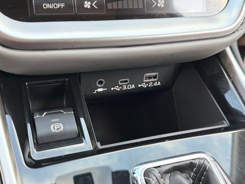 Certified 2024 Subaru Outback Limited AWD/4WD image 29