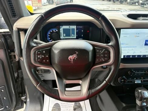 Used 2023 Ford Bronco Wildtrak AWD/4WD image 15