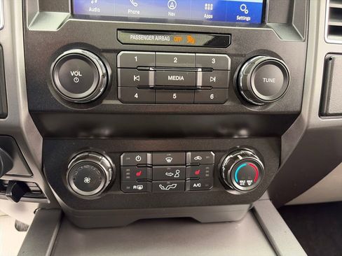 Used 2020 Ford F150 XLT w/ Equipment Group 302A Luxury AWD/4WD image 23