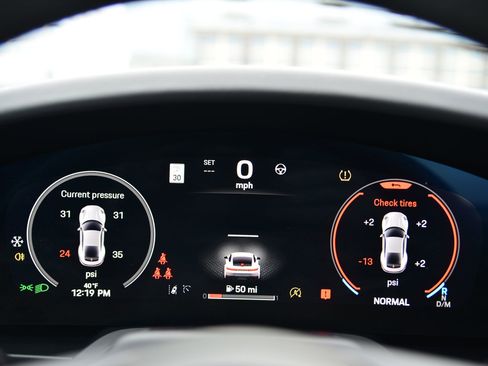 Certified 2025 Porsche 911 Carrera image 15