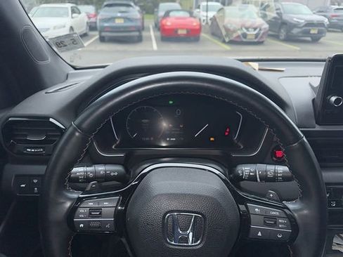 Used 2024 Honda Pilot TrailSport image 12