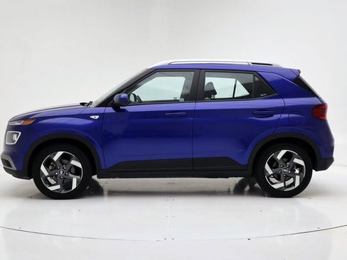 Used 2022 Hyundai Venue SEL image 6