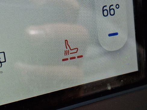 Certified 2024 Ford Edge SEL w/ Convenience Package AWD/4WD image 26