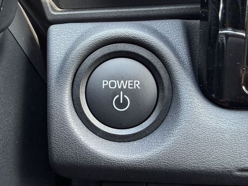 Used 2026 Toyota C-HR AWD/4WD image 19
