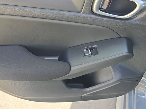 Used 2023 Honda Civic Sport image 10