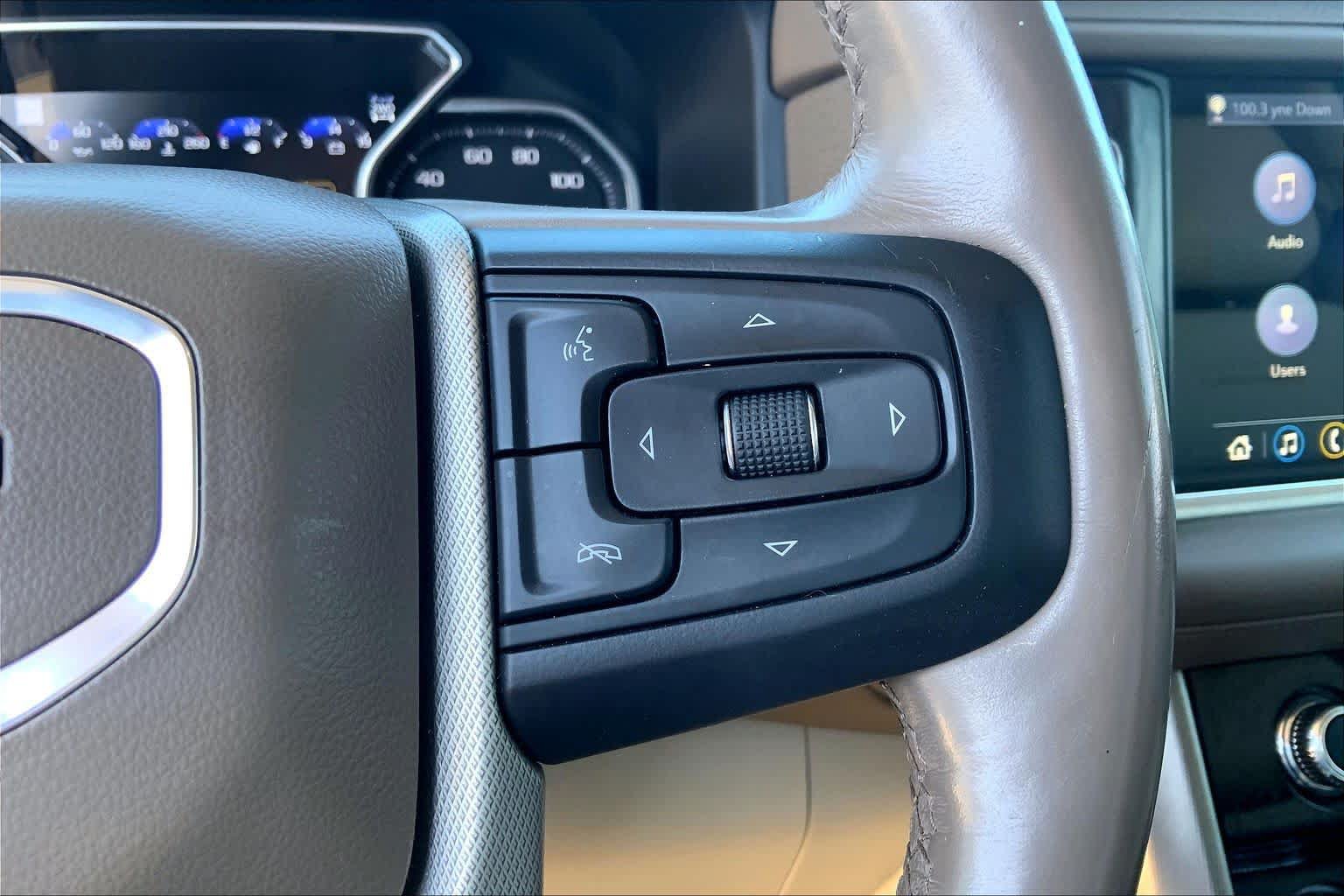 Used 2021 GMC Yukon Denali w/ Denali Ultimate Package AWD/4WD image 25