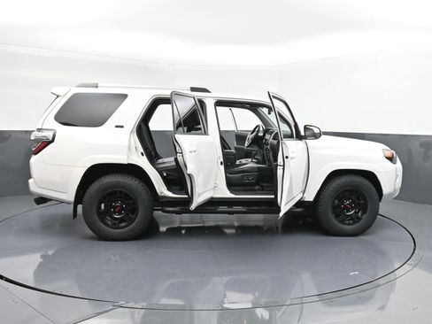 Used 2023 Toyota 4Runner SR5 Premium image 36