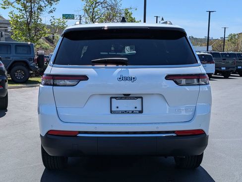 New 2026 Jeep Grand Cherokee L 2WD image 6
