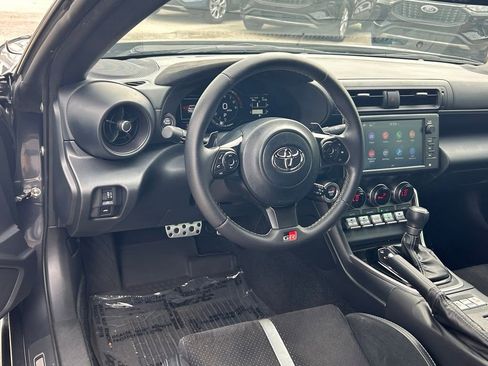 Used 2023 Toyota GR86 Premium RWD image 30