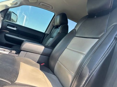 Used 2019 Toyota Tundra SR5 AWD/4WD image 8