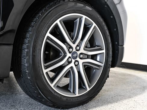 Used 2019 Ford Edge Titanium image 68