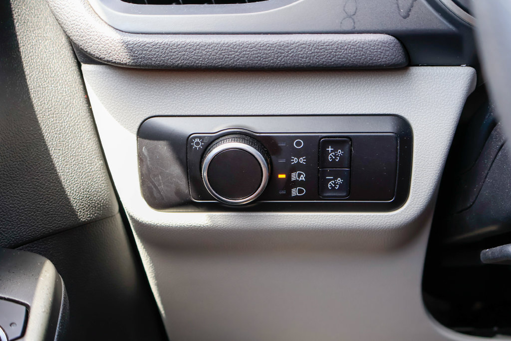 Used 2025 Ford Escape Active FWD image 17