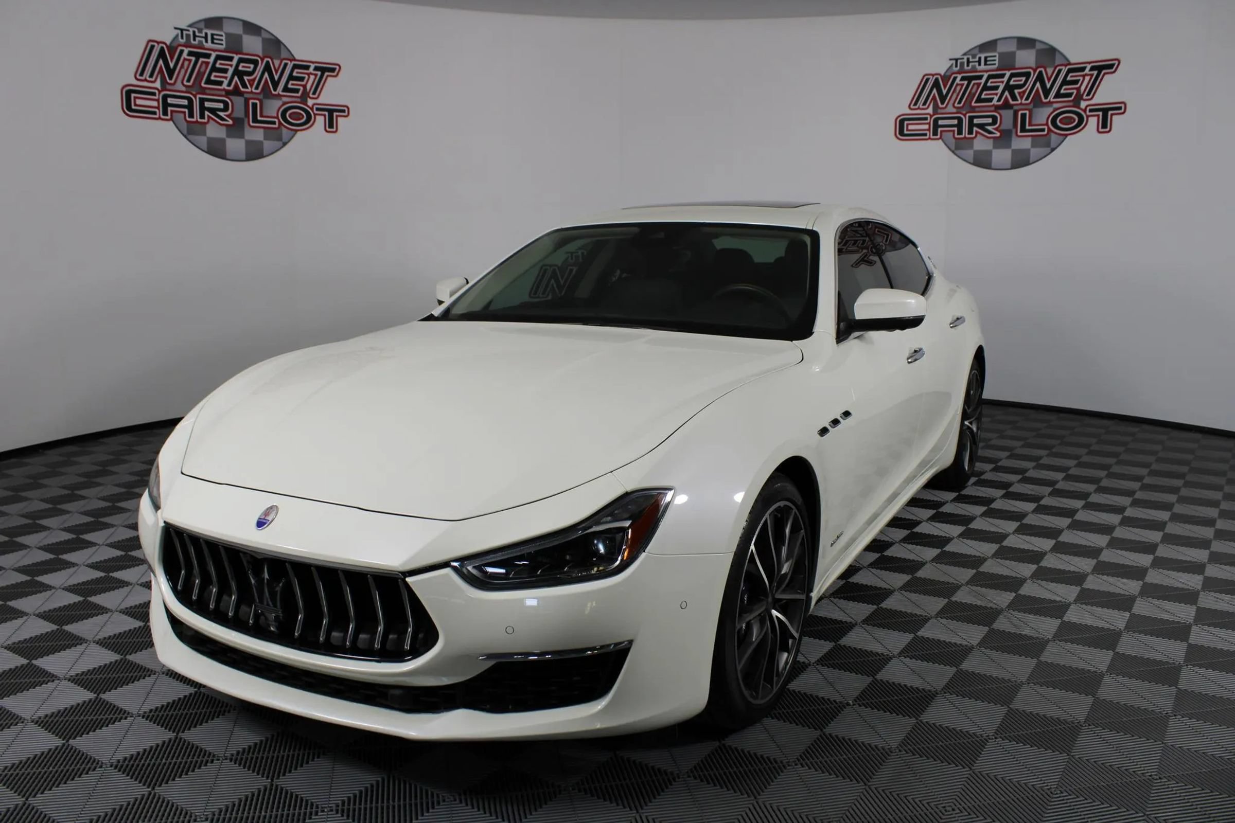 Used 2019 Maserati Ghibli S GranLusso AWD/4WD image 3
