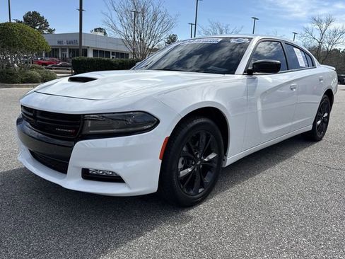Used 2023 Dodge Charger SXT w/ Blacktop Package image 7