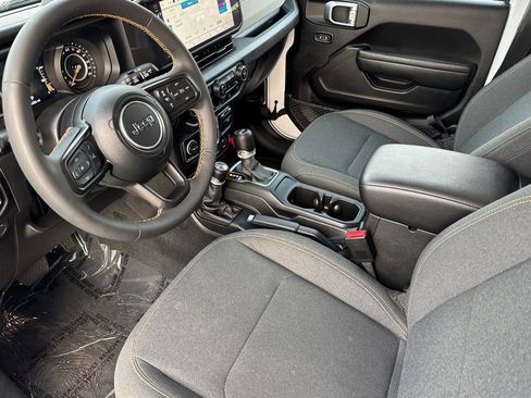 Used 2024 Jeep Wrangler Sport S image 10