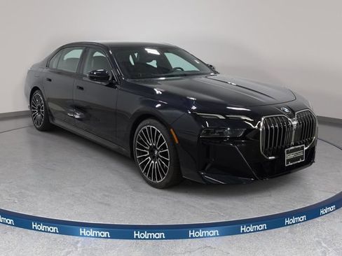 Certified 2026 BMW 740i xDrive AWD/4WD image 4